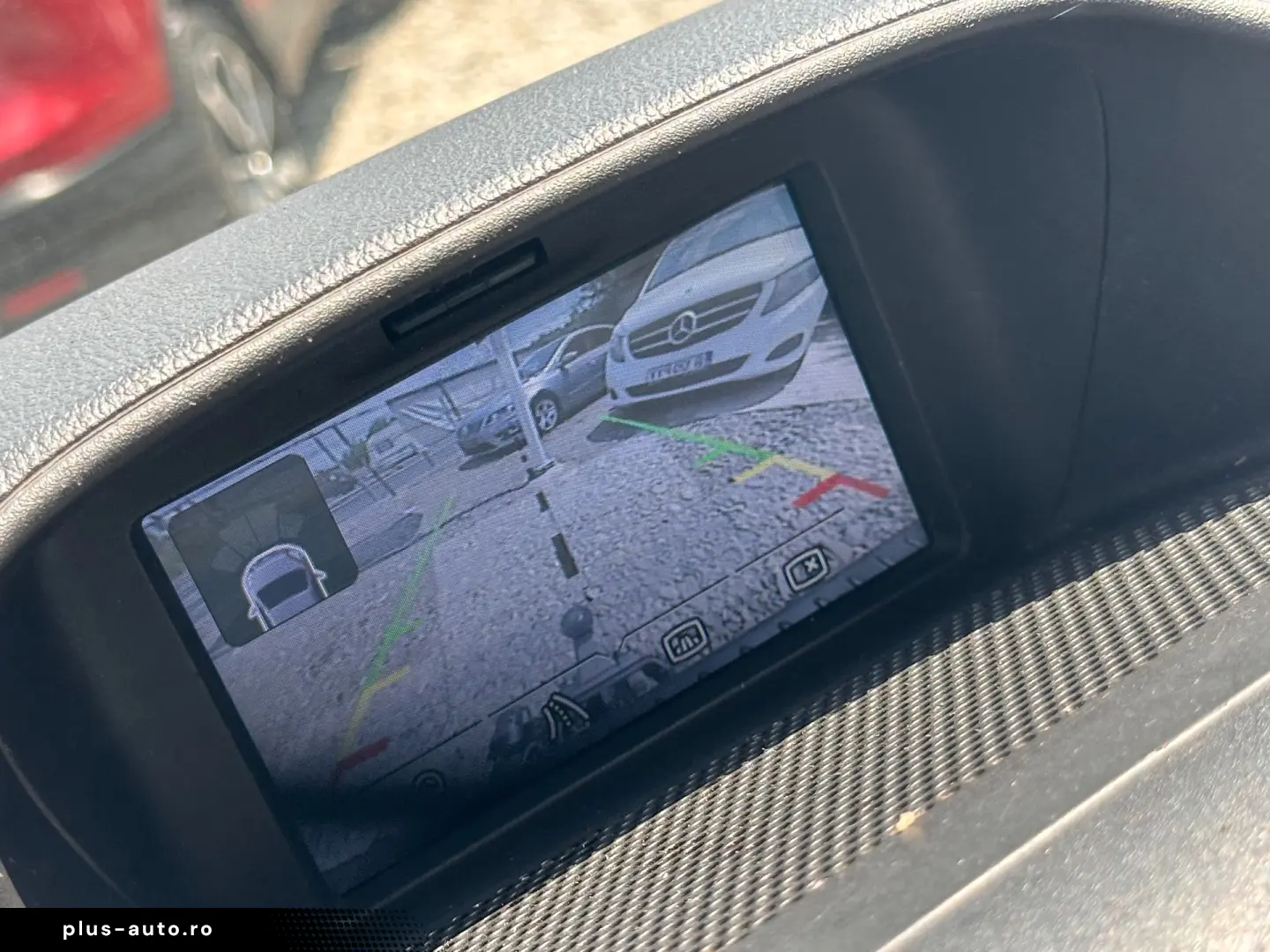 Ford Tourneo Custom 300 L2H1 VA Titanium