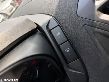 Ford Tourneo Custom 300 L2H1 VA Titanium