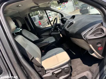 Ford Tourneo Custom 300 L2H1 VA Titanium