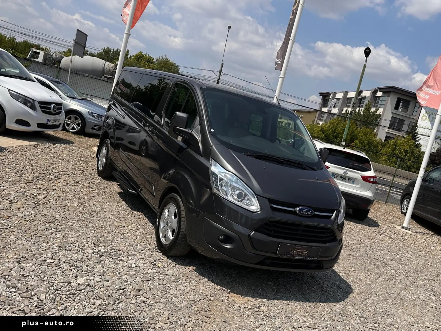 Ford Tourneo Custom 300 L2H1 VA Titanium