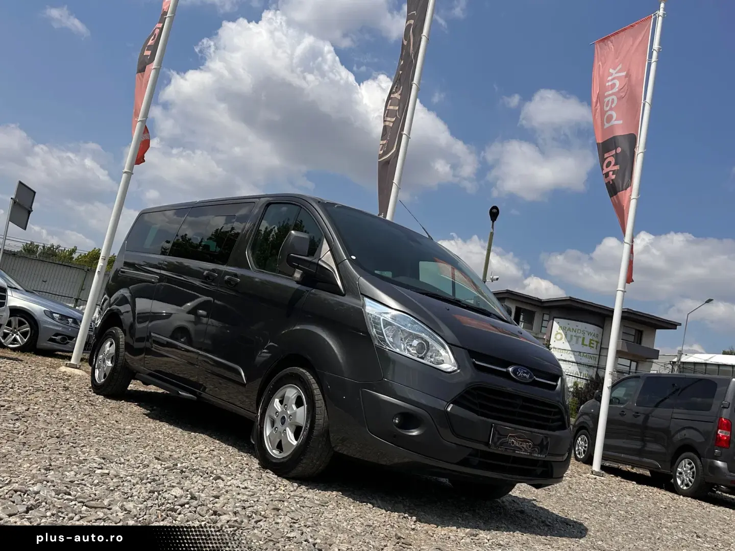 Ford Tourneo Custom 300 L2H1 VA Titanium