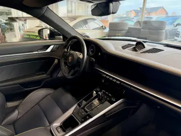 PORSCHE 911 992 Turbo S LIFT Schiebedach ACC APPROVED