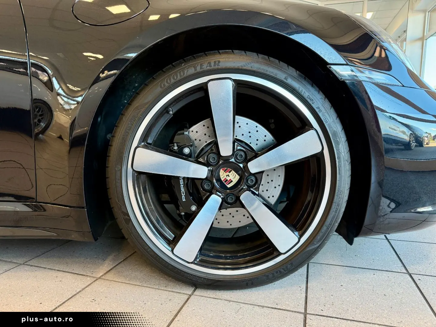 PORSCHE 911 992 Targa 4S SportDesign LIFT ACC SCP Inno