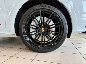 PORSCHE Cayenne Coupe Turbo CarbonDesign APPROVED