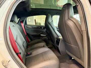 PORSCHE Cayenne Coupe Turbo CarbonDesign APPROVED