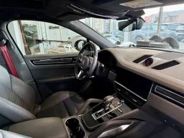 PORSCHE Cayenne Coupe Turbo CarbonDesign APPROVED