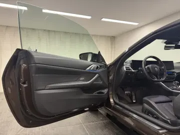 BMW M4 Competition M xDrive Cabrio