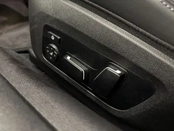 BMW M4 Competition M xDrive Cabrio