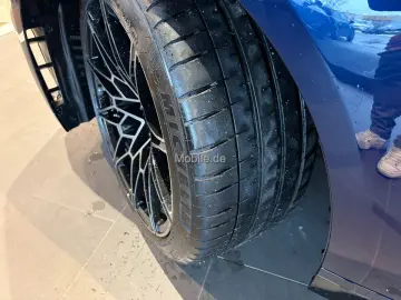 BMW M4 Competition Carbon