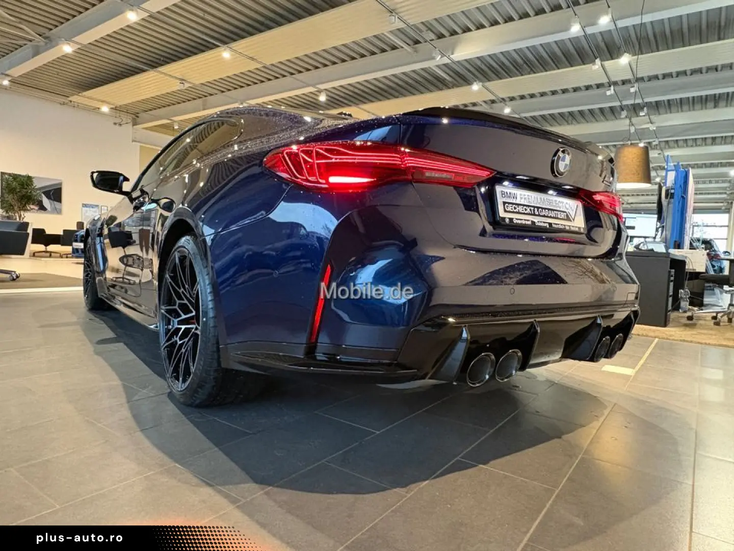 BMW M4 Competition Carbon