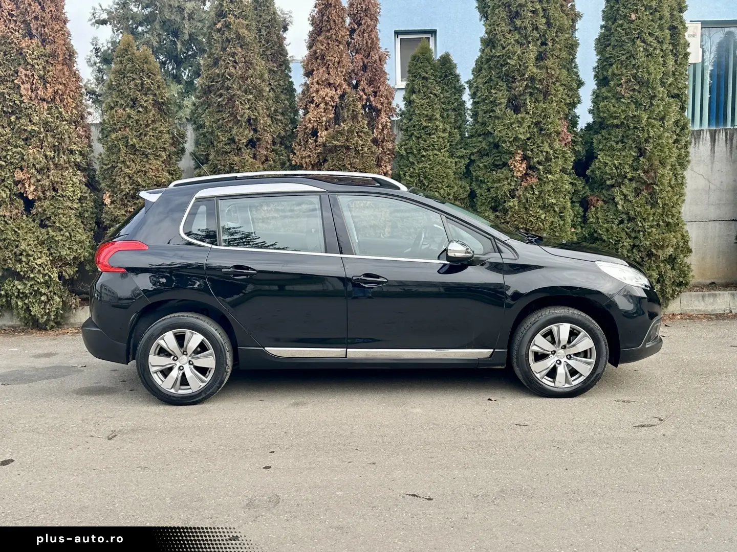 Peugeot 2008  121000 km  panoramic  navigatie  garantie rate