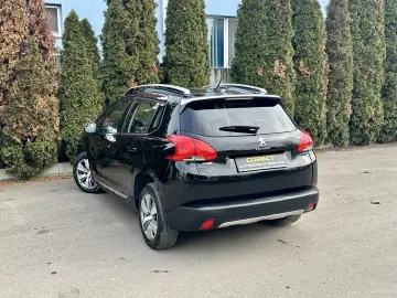 Peugeot 2008  121000 km  panoramic  navigatie  garantie rate