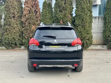 Peugeot 2008  121000 km  panoramic  navigatie  garantie rate