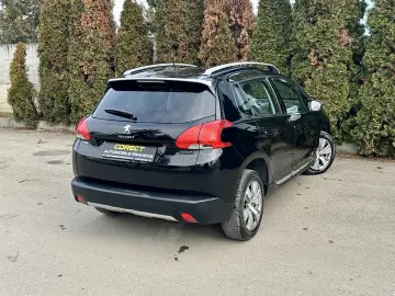 Peugeot 2008  121000 km  panoramic  navigatie  garantie rate