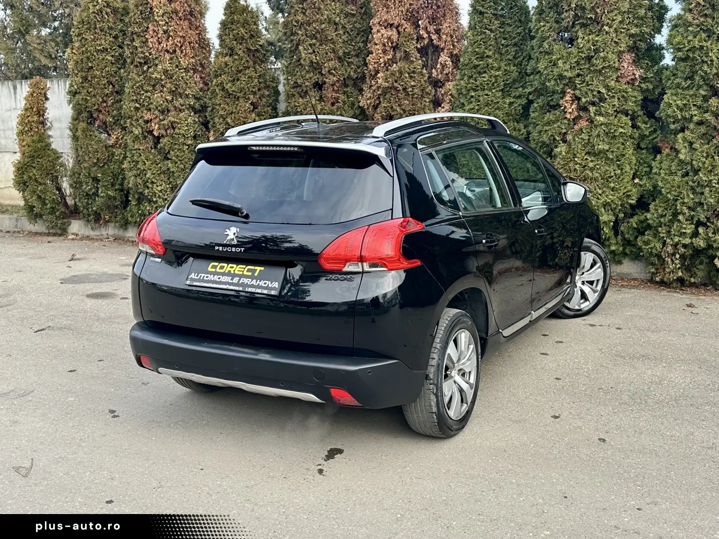 Peugeot 2008  121000 km  panoramic  navigatie  garantie rate