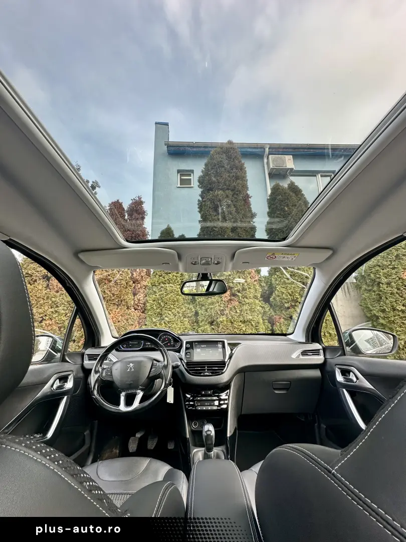 Peugeot 2008  121000 km  panoramic  navigatie  garantie rate