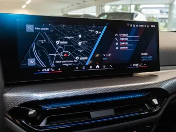 BMW M3 xDrive Navi 360