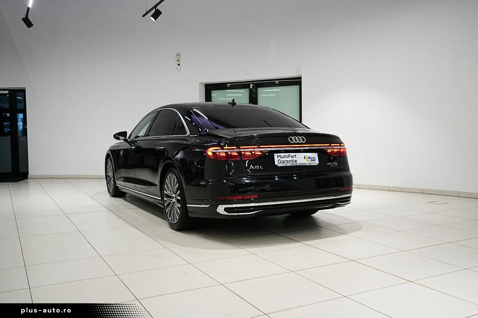 AUDI A8 50 L HUD SOFT LUFT MASAG MEMO 3D TV B&O PANO