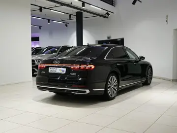 AUDI A8 50 L HUD SOFT LUFT MASAG MEMO 3D TV B&O PANO