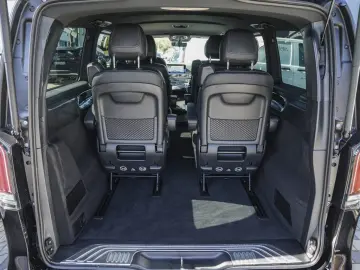 MERCEDES-BENZ V 300 d Exclusive lang AIRMATIC Distronic 360