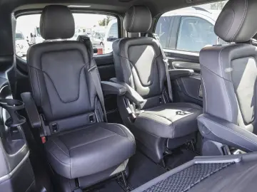 MERCEDES-BENZ V 300 d Exclusive lang AIRMATIC Distronic 360