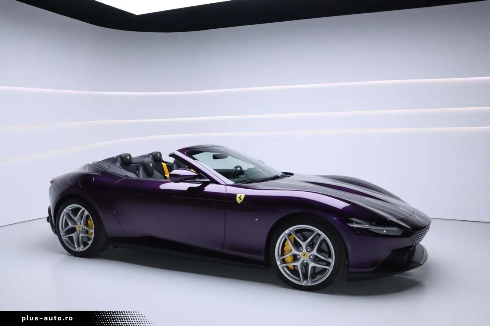FERRARI Roma Spider Viola Hongkong Giallo Carbon Daytona