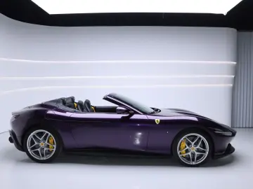 FERRARI Roma Spider Viola Hongkong Giallo Carbon Daytona