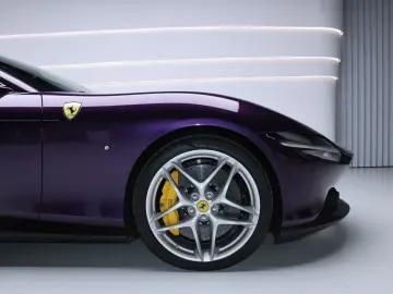 FERRARI Roma Spider Viola Hongkong Giallo Carbon Daytona