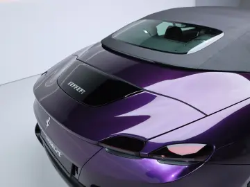 FERRARI Roma Spider Viola Hongkong Giallo Carbon Daytona