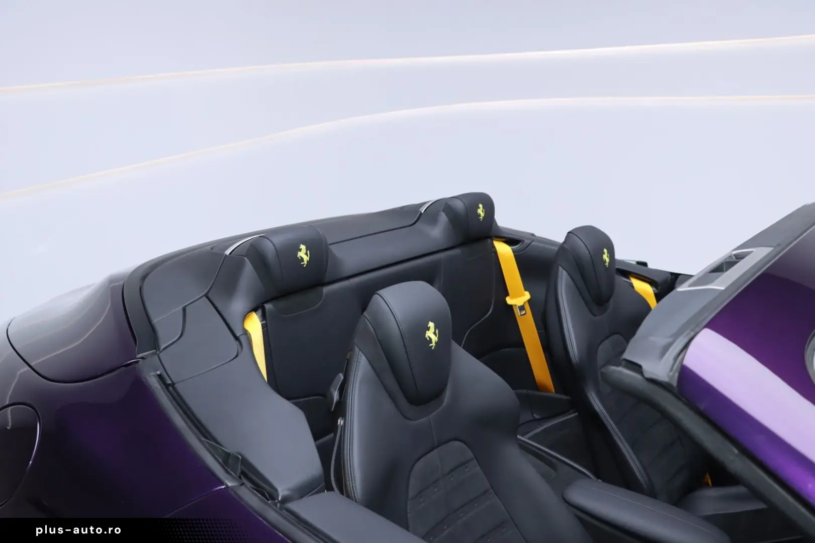 FERRARI Roma Spider Viola Hongkong Giallo Carbon Daytona