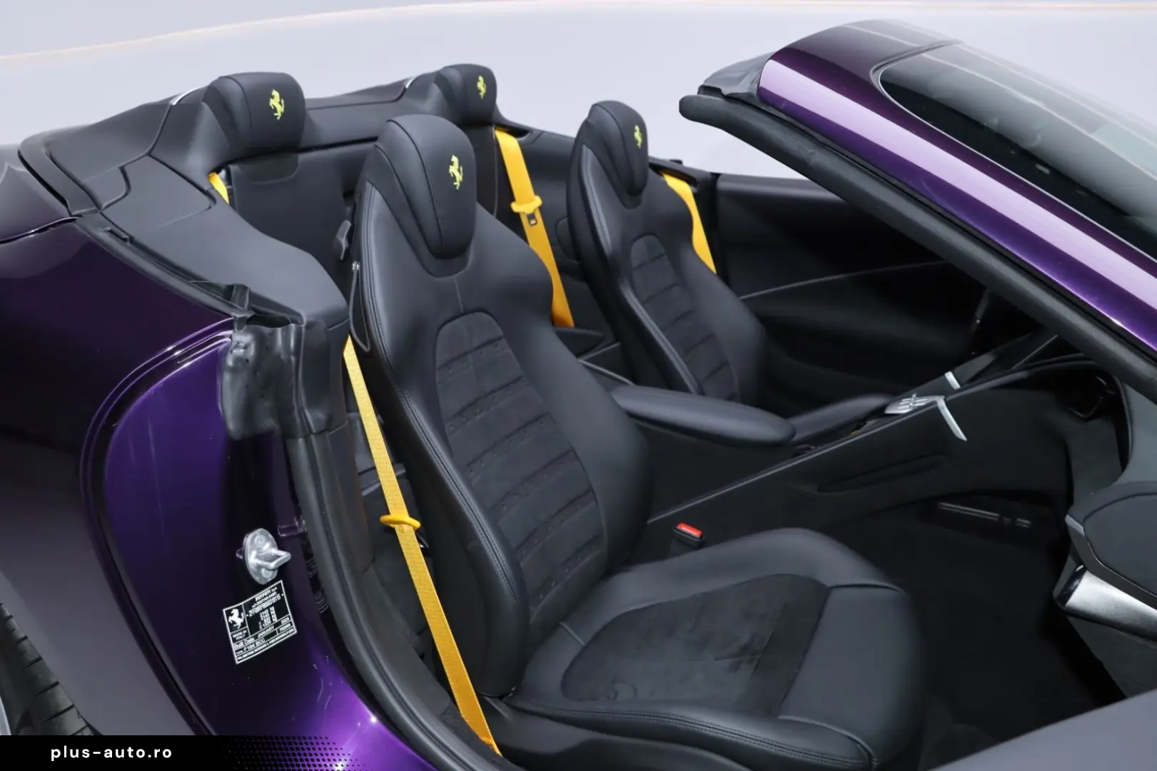 FERRARI Roma Spider Viola Hongkong Giallo Carbon Daytona