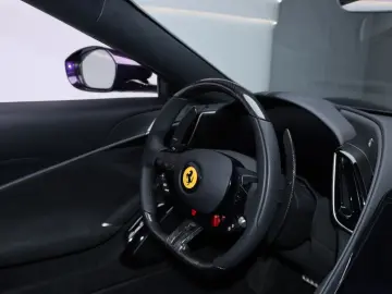 FERRARI Roma Spider Viola Hongkong Giallo Carbon Daytona