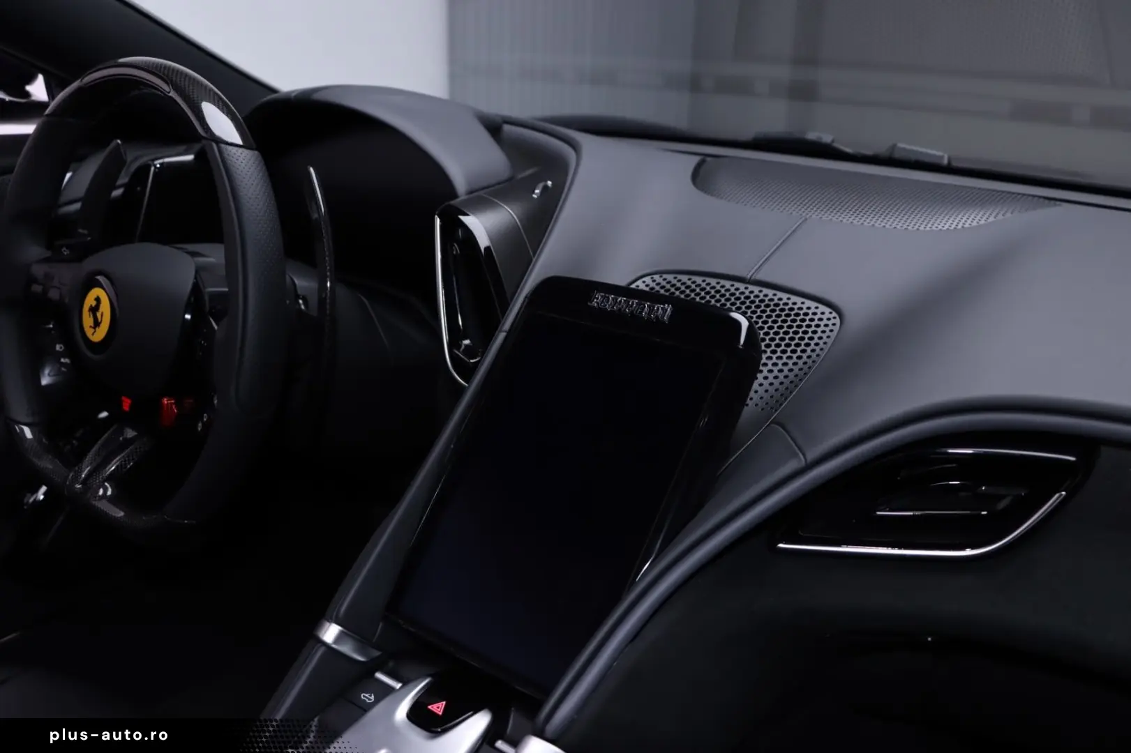 FERRARI Roma Spider Viola Hongkong Giallo Carbon Daytona