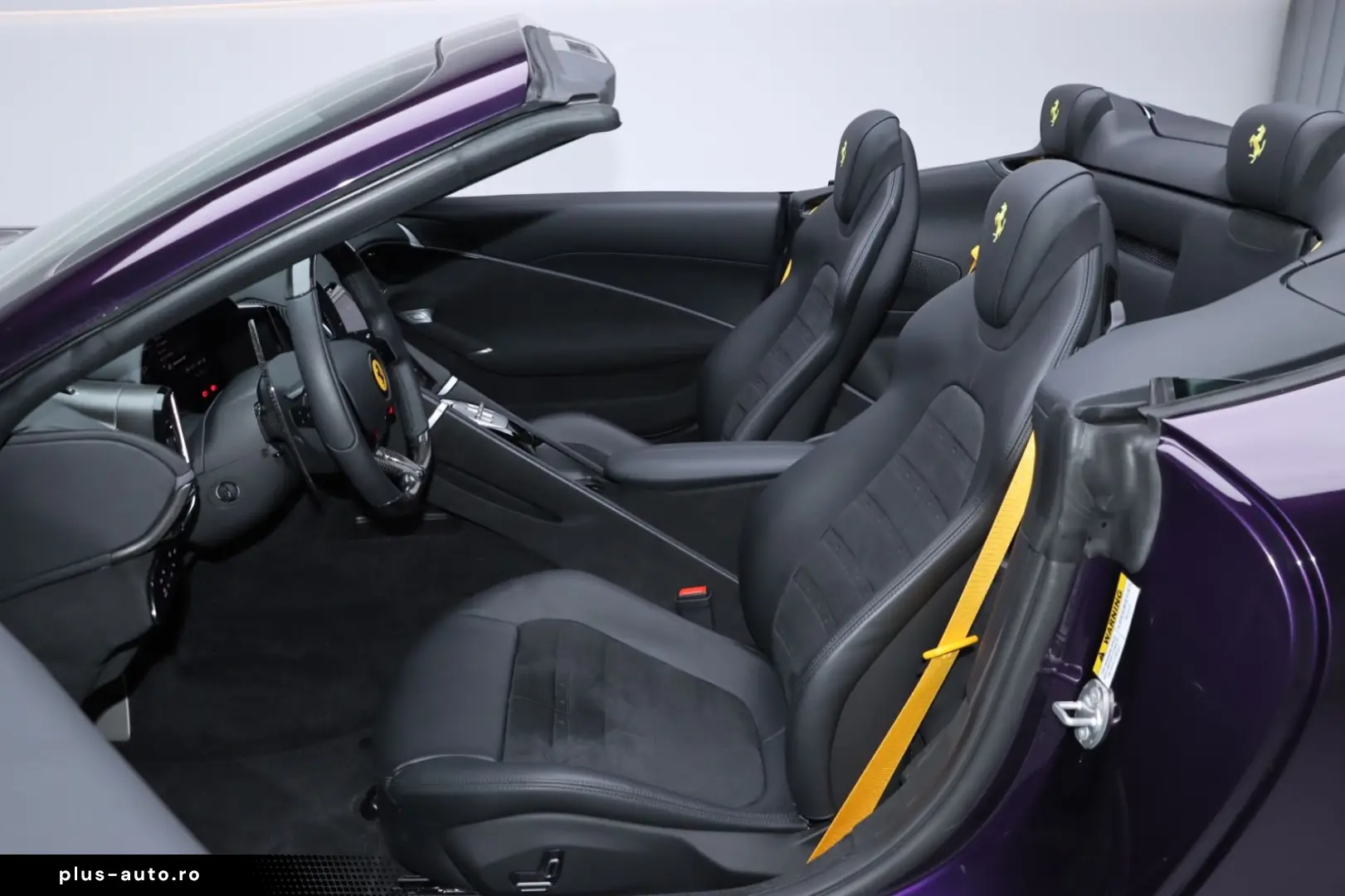 FERRARI Roma Spider Viola Hongkong Giallo Carbon Daytona