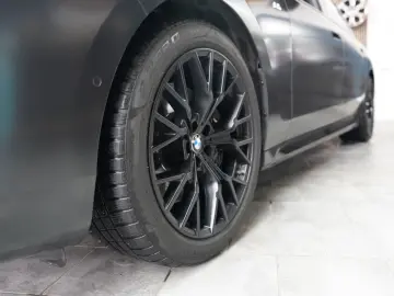 BMW 740 d xDrive M Sport