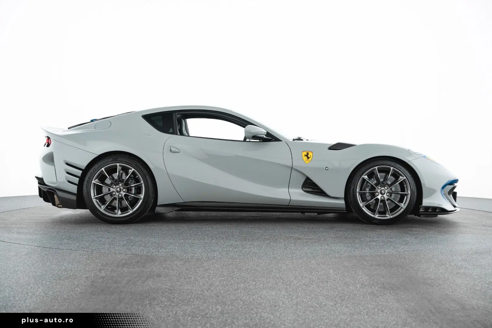 FERRARI 812 Competizione  Tailor Made