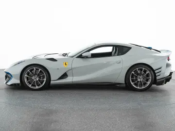 FERRARI 812 Competizione  Tailor Made