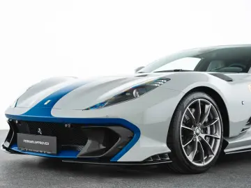 FERRARI 812 Competizione  Tailor Made