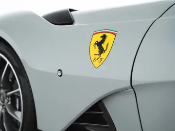 FERRARI 812 Competizione  Tailor Made