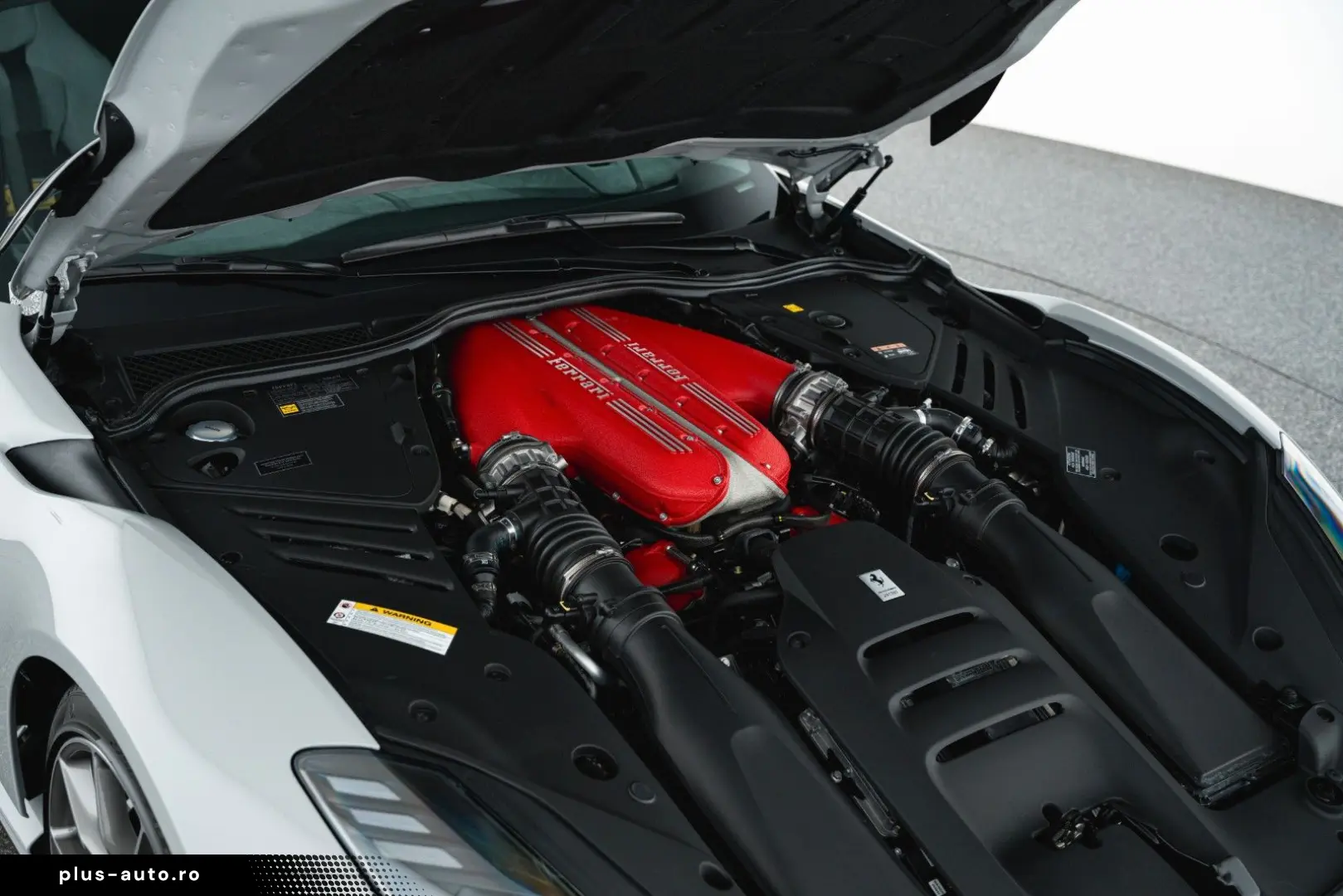 FERRARI 812 Competizione  Tailor Made