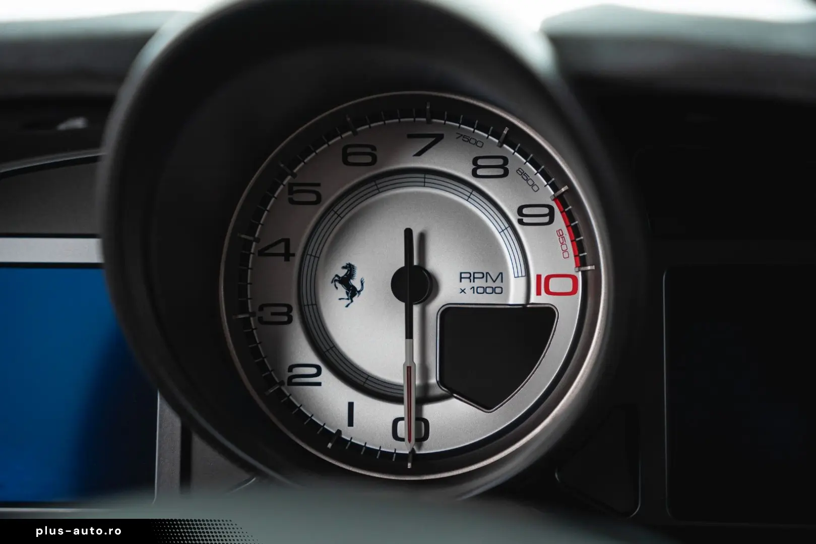 FERRARI 812 Competizione  Tailor Made