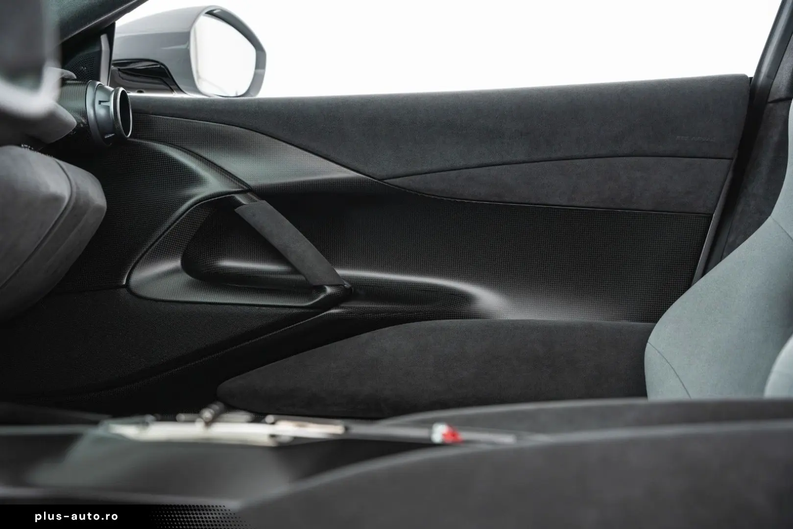 FERRARI 812 Competizione  Tailor Made