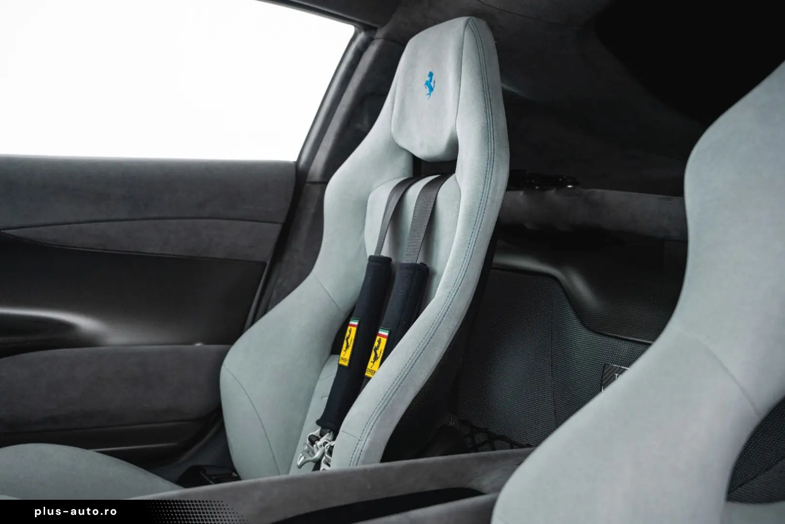 FERRARI 812 Competizione  Tailor Made