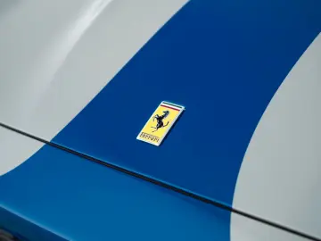 FERRARI 812 Competizione  Tailor Made