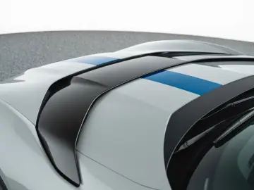 FERRARI 812 Competizione  Tailor Made