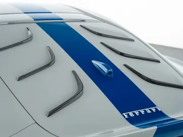 FERRARI 812 Competizione  Tailor Made