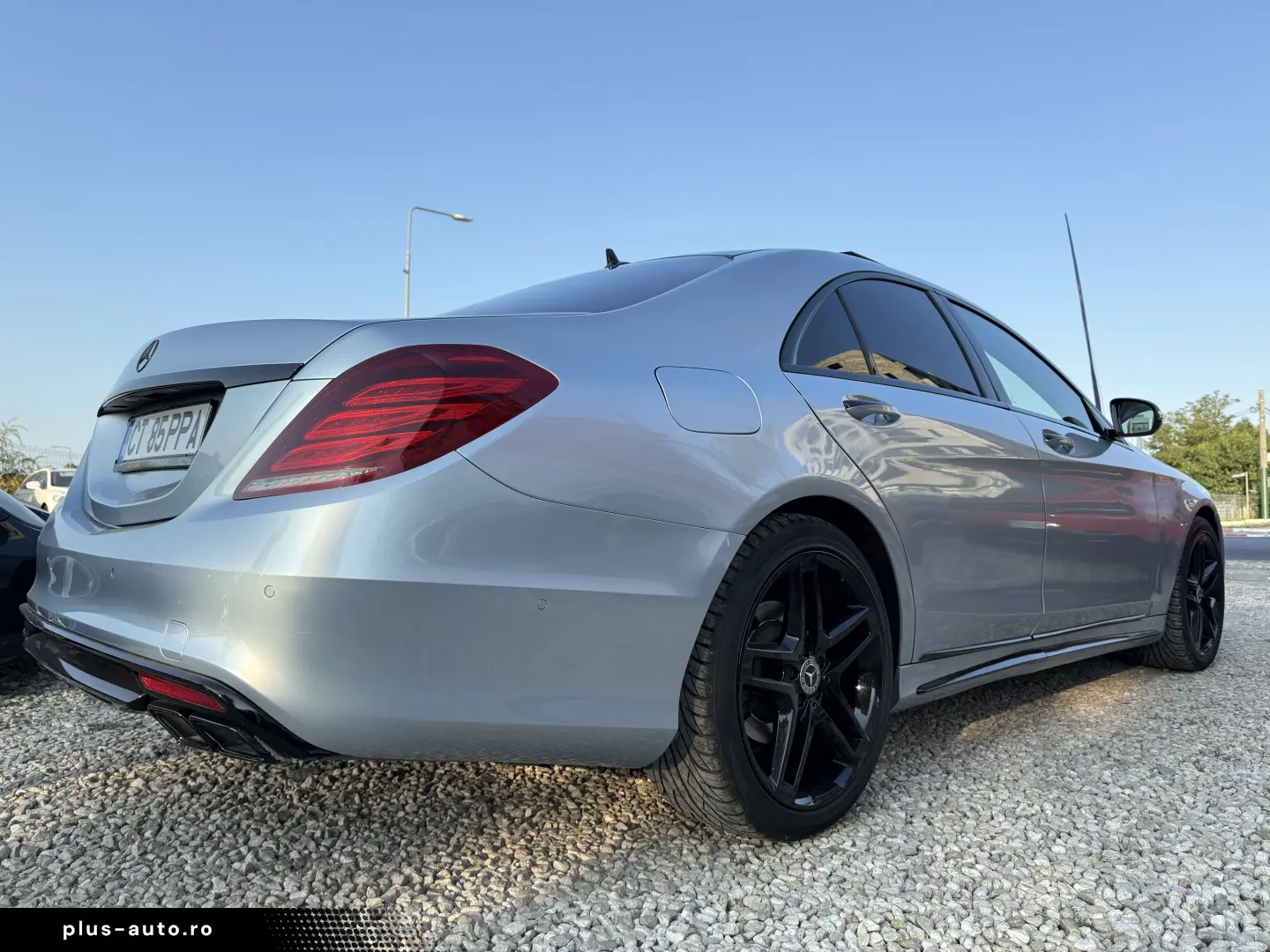 14000e avans si 12000e in 3 luni