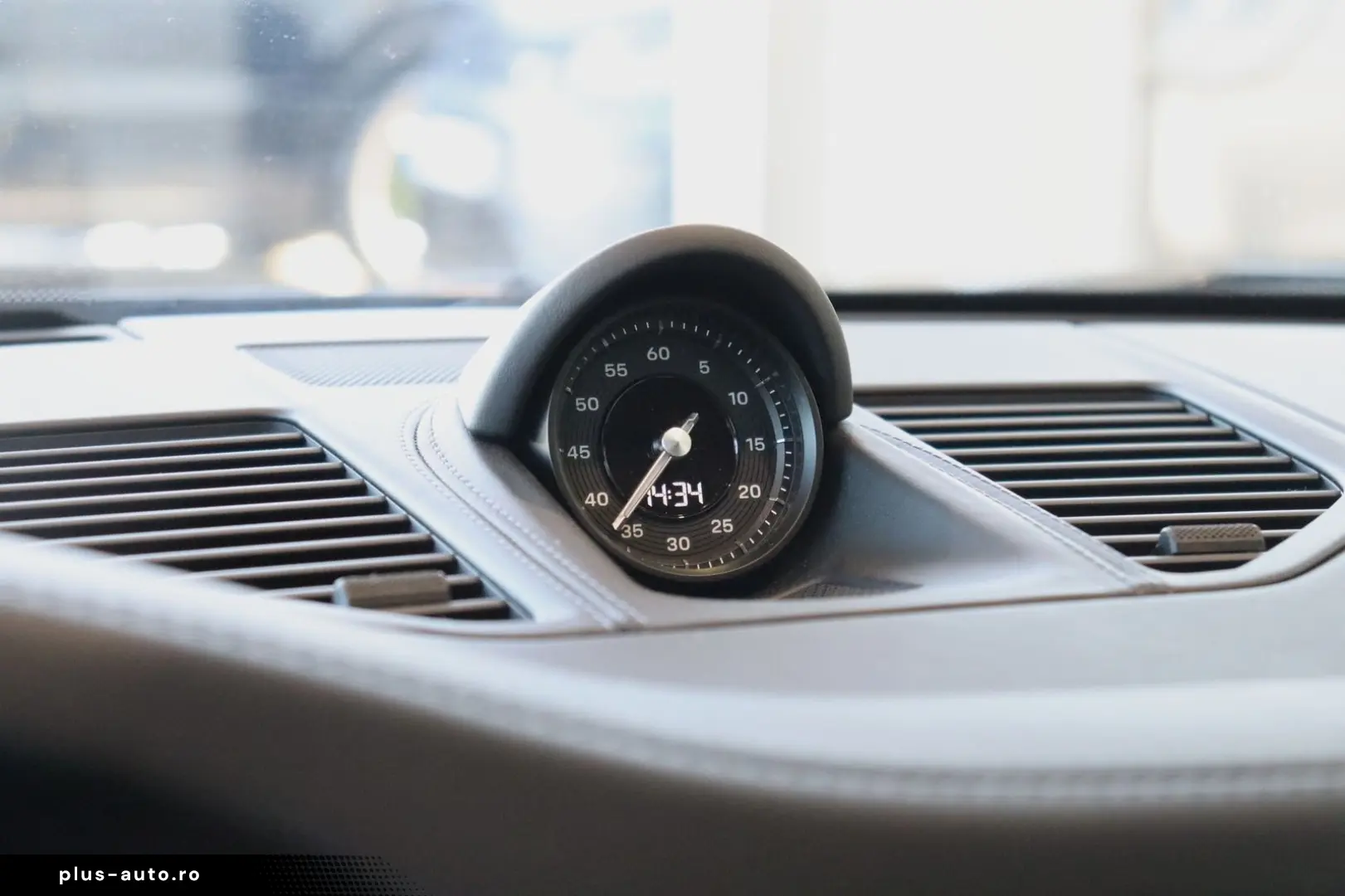 PORSCHE 992 .2 911 Carrera GTS T-Hybrid MY25 PCCB UVP220