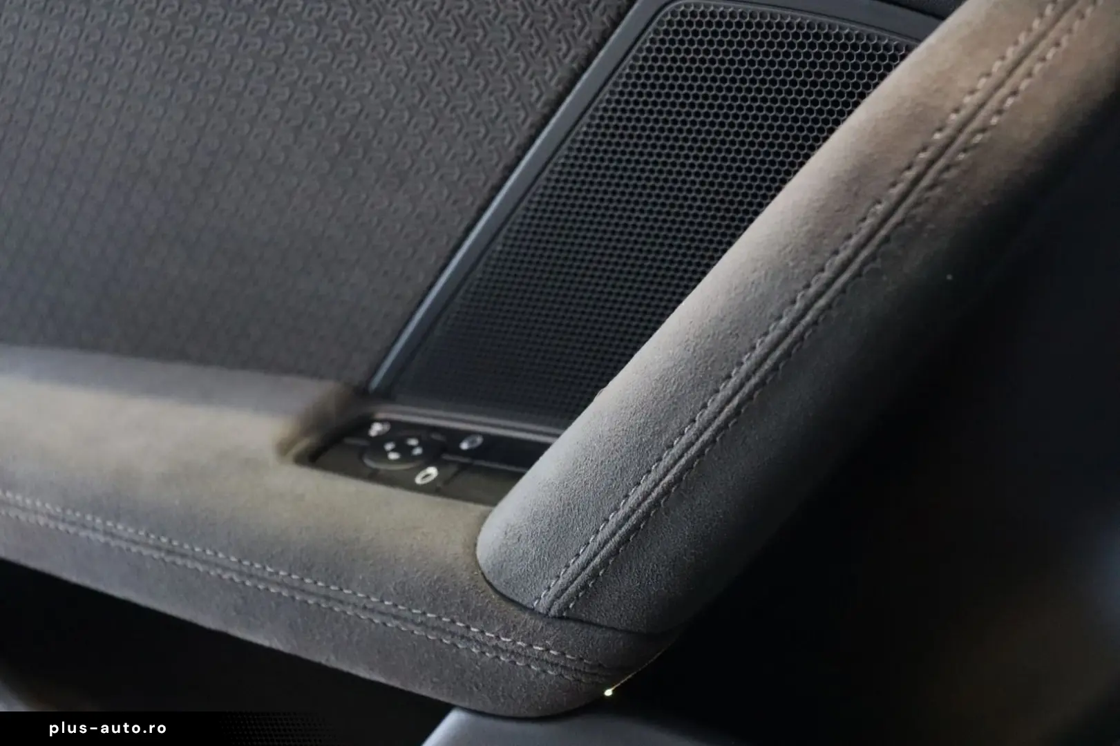 PORSCHE 992 .2 911 Carrera GTS T-Hybrid MY25 PCCB UVP220