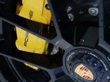 PORSCHE 992 .2 911 Carrera GTS T-Hybrid MY25 PCCB UVP220